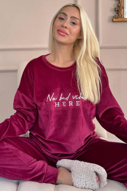 Bordo Vibes Desenli Exclusive Kadife Kadın Pijama Takımı  - Pijamaevi