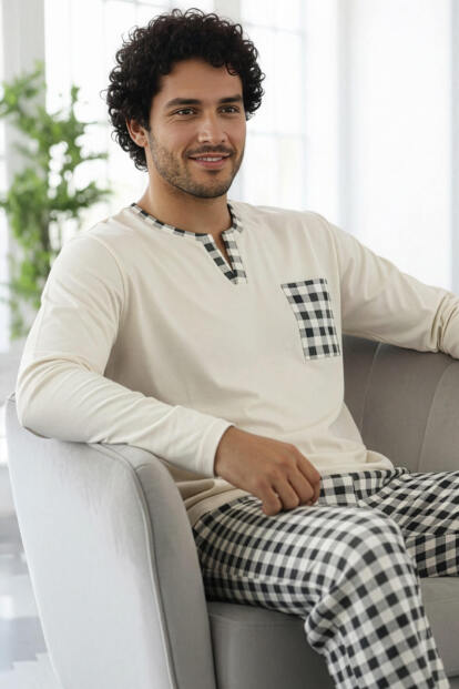 Ekru Desenli Stylish Erkek Uzun Kol Pijama Takımı - Pijamaevi