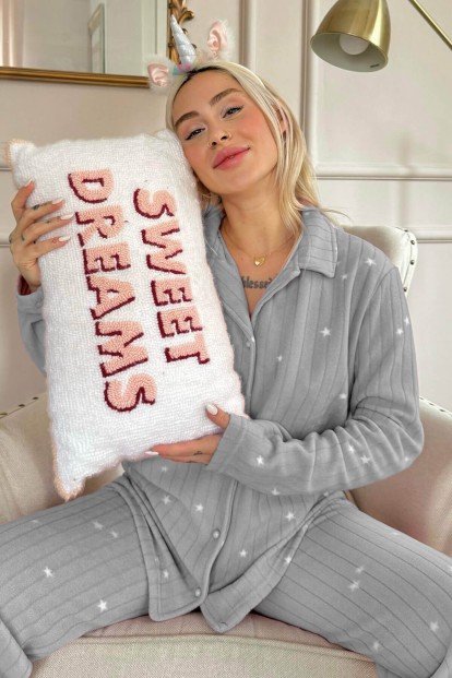 Gri Eclipse Desenli Önden Düğmeli Peluş Polar Pijama Takımı - Pijamaevi