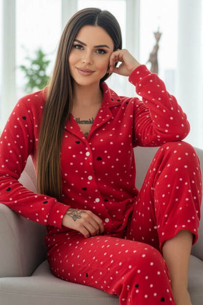 Kırmızı Point Heart Desenli Önden Düğmeli Peluş Polar Pijama Takımı - Pijamaevi