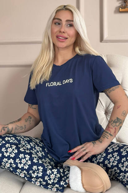 Lacivert Floral Days Desenli Kısa Kollu Örme Kadın Pijama Takımı - Pijamaevi