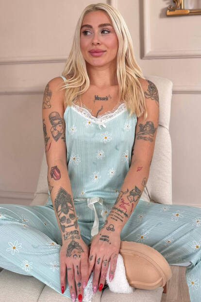 Mint Papatya Dantelli İp Askılı Örme Kadın Pijama Takımı - Pijamaevi