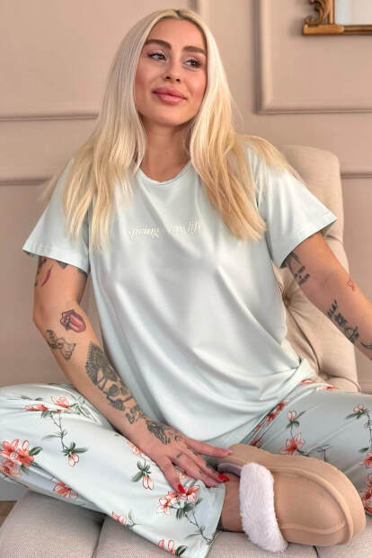 Mint Spring is My Life Çiçek Desenli Kısa Kollu Örme Kadın Pijama Takımı - Pijamaevi