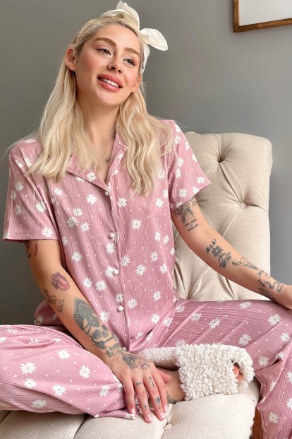 Pembe Papatya Desenli Örme Önden Düğmeli Kısa Kol Kadın Pijama - Pijamaevi