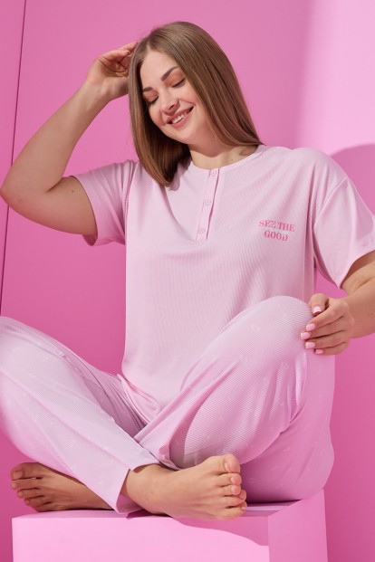 Pembe See The Good Baskılı Kısa Kollu Büyük Beden Battal Pijama - Pijamaevi