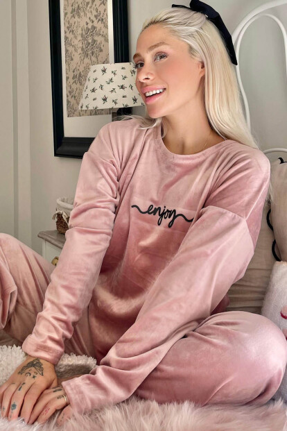 Pudra Enjoy Desenli Exclusive Kadife Kadın Pijama Takımı  - Pijamaevi