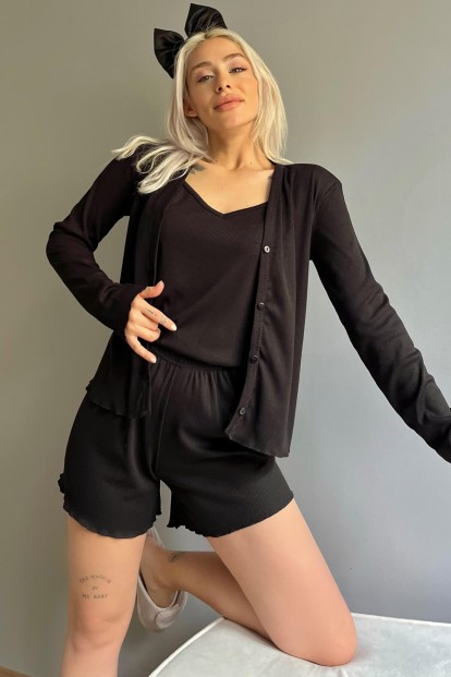Siyah 3'lü Set Önden Düğmeli Uzun ve Askılı Şortlu Pijama Takımı - Pijamaevi