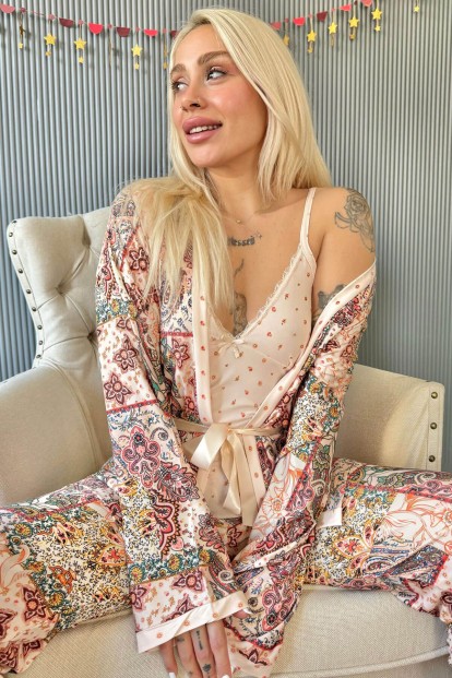 Somon Flore Exclusive Örme Sabahlıklı Kadın Pijama Takımı - Pijamaevi