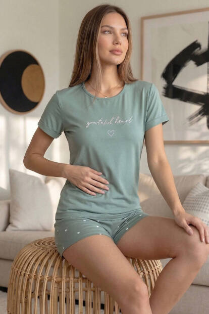 Yeşil Grateful Heart Desenli Bambu Kısa Kol Kadın Şortlu Pijama Takımı - Pijamaevi